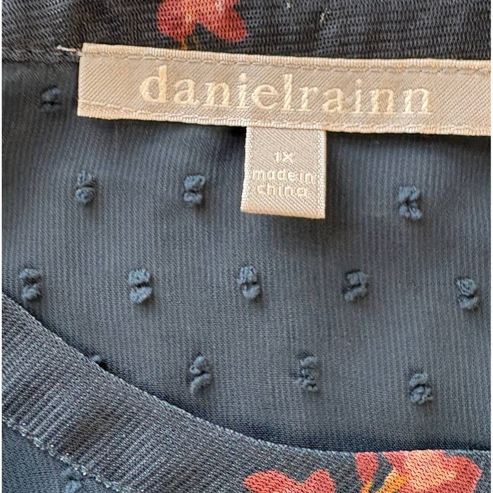 Daniel Rainn Floral Swiss Dot Split Neck Blouse Teal Blue 1X - Picture 5 of 7